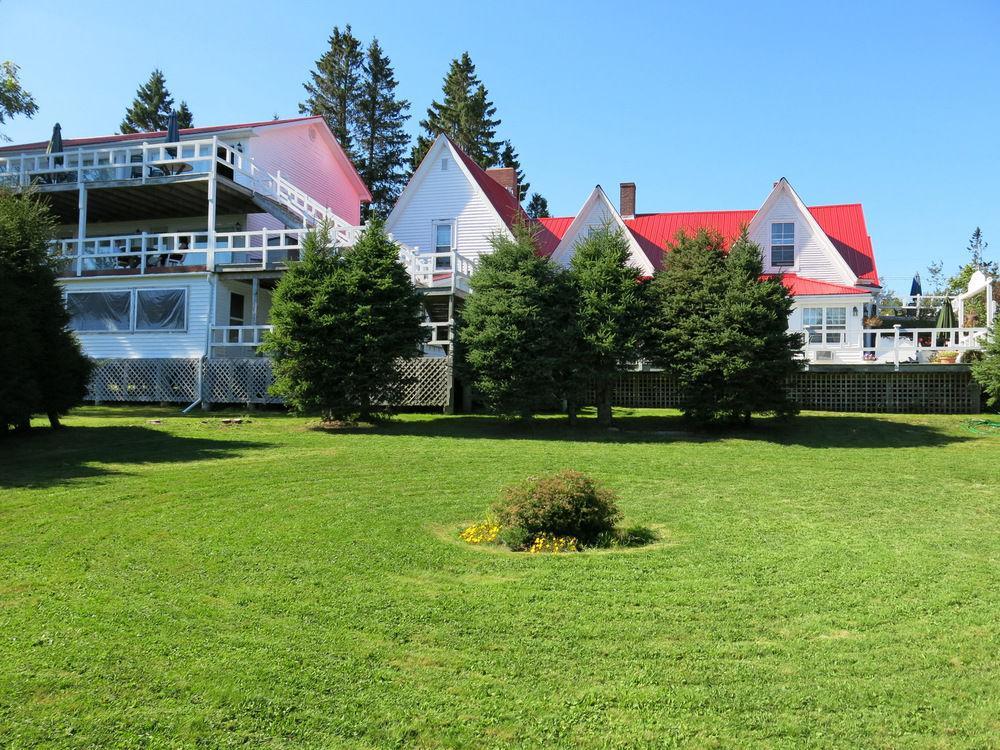 Tara Manor Inn St. Andrews By The Sea Exterior foto