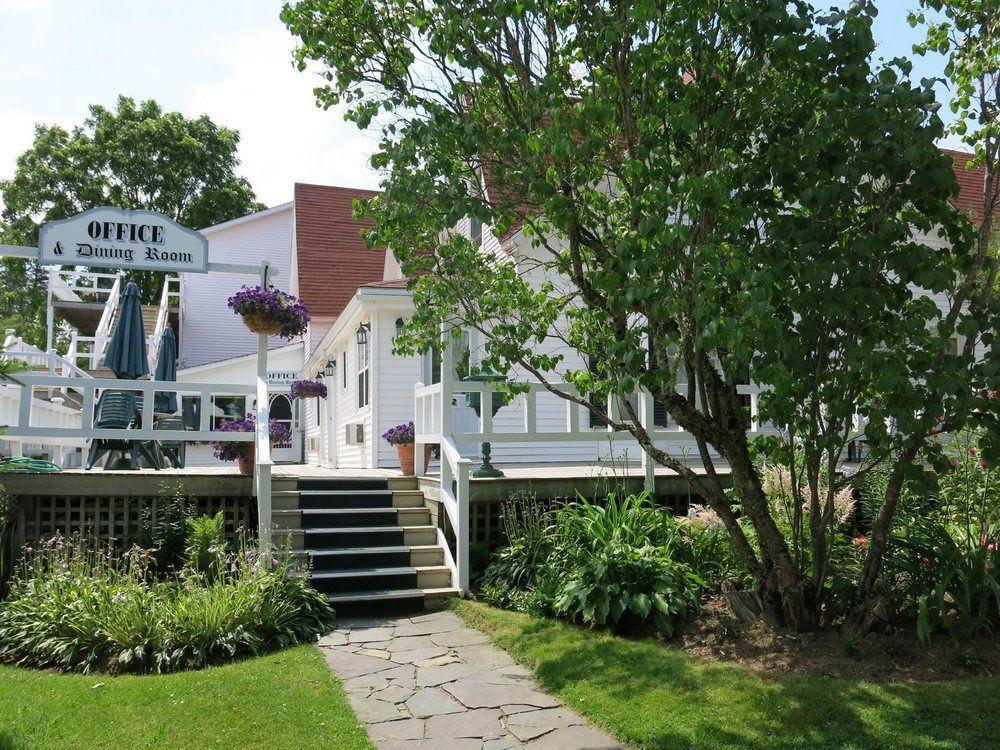 Tara Manor Inn St. Andrews By The Sea Exterior foto