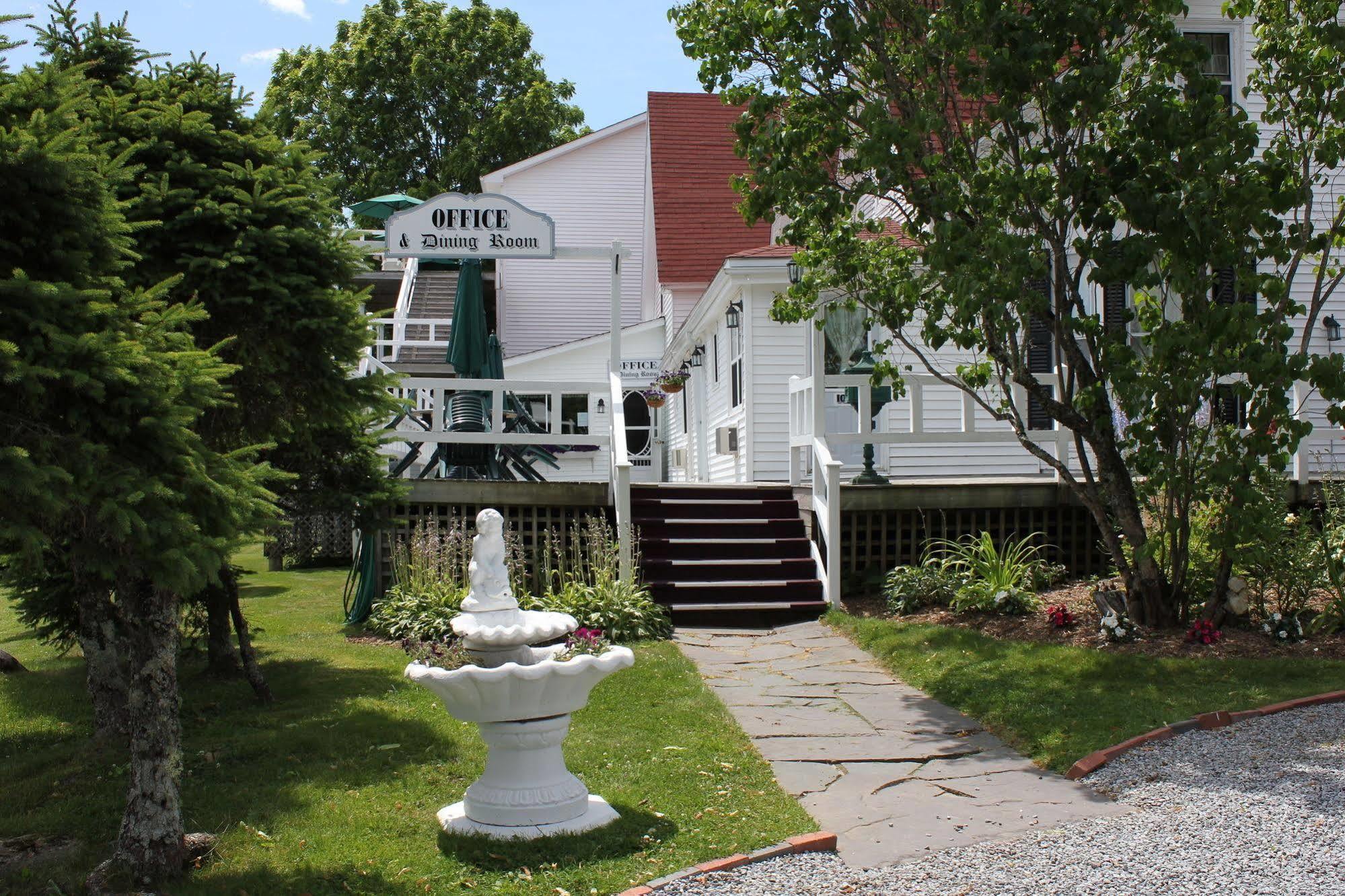 Tara Manor Inn St. Andrews By The Sea Exterior foto