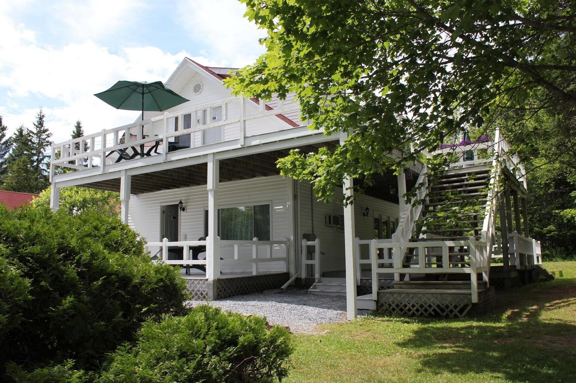 Tara Manor Inn St. Andrews By The Sea Exterior foto