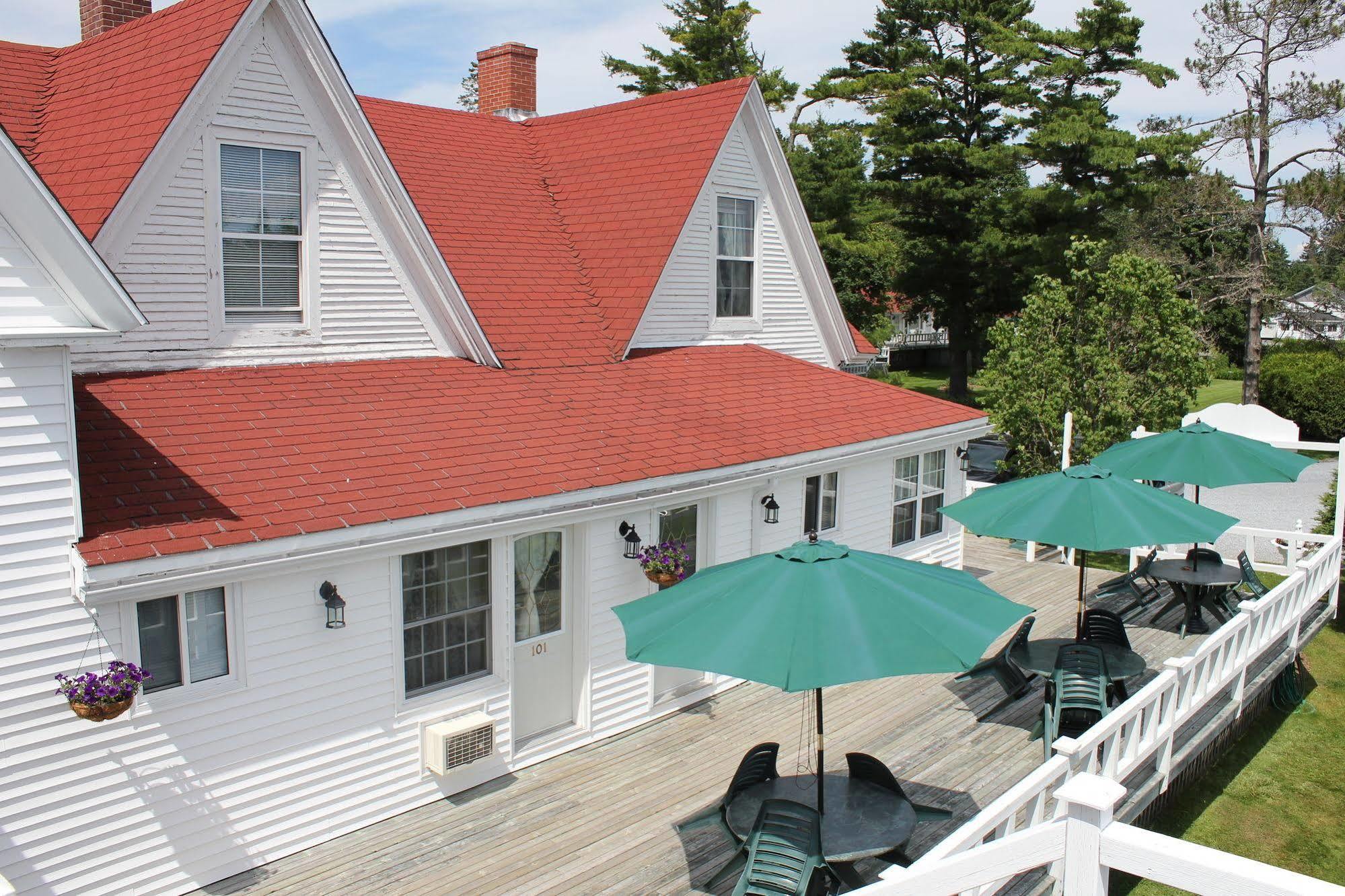 Tara Manor Inn St. Andrews By The Sea Exterior foto